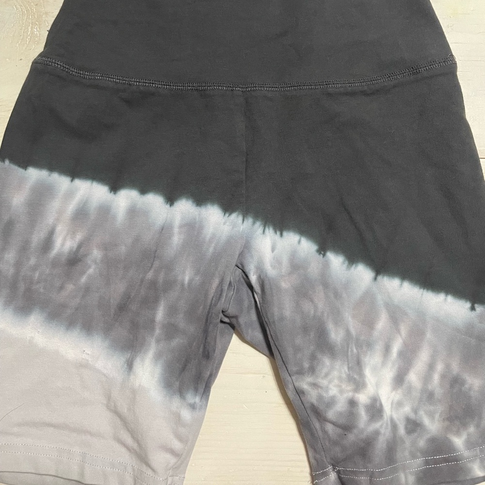 grey Aerie Offline tie-dye bike shorts & leggings set, W S